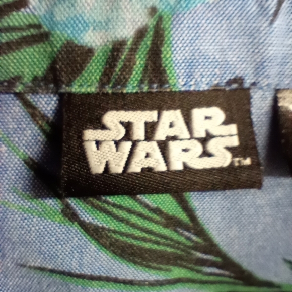 Star Wars Chewbacca Hawaiian Shirt Men's Small Floral Button Front Short Sleeve - Picture 8 of 8